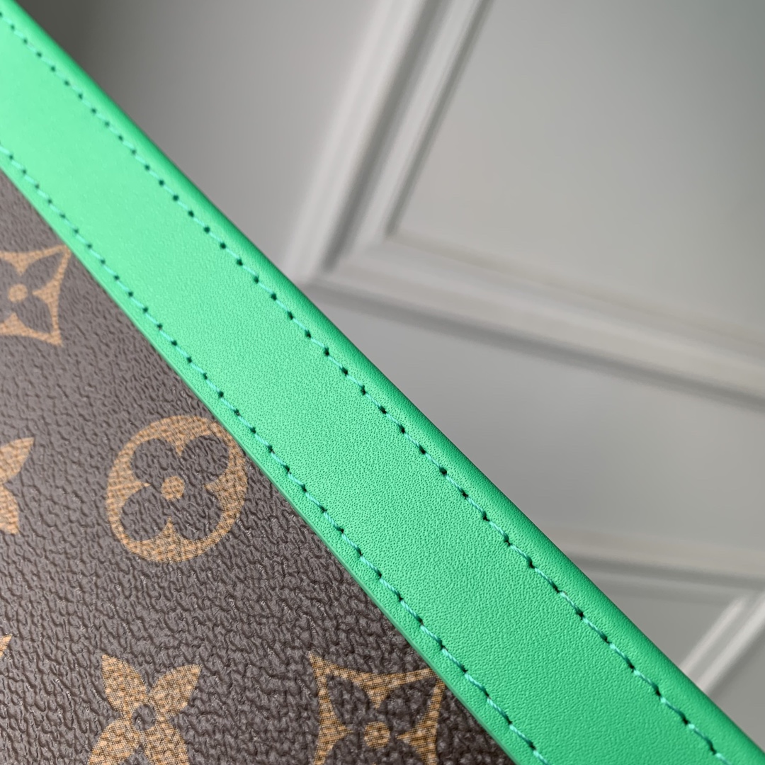 LV Clutch Bags